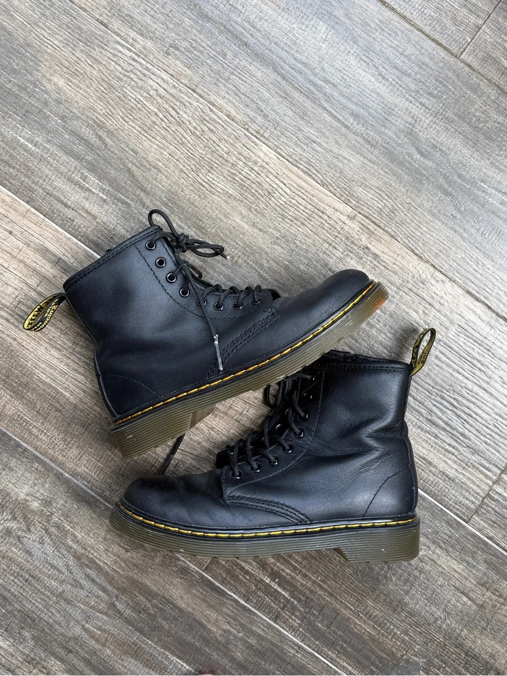 Dr Martens , black boots leather 2y